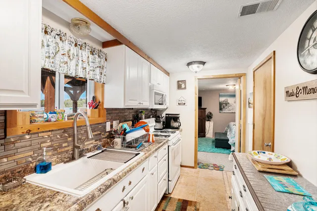 $341,900 | 18867 200th Avenue, Tustin, MI 49688