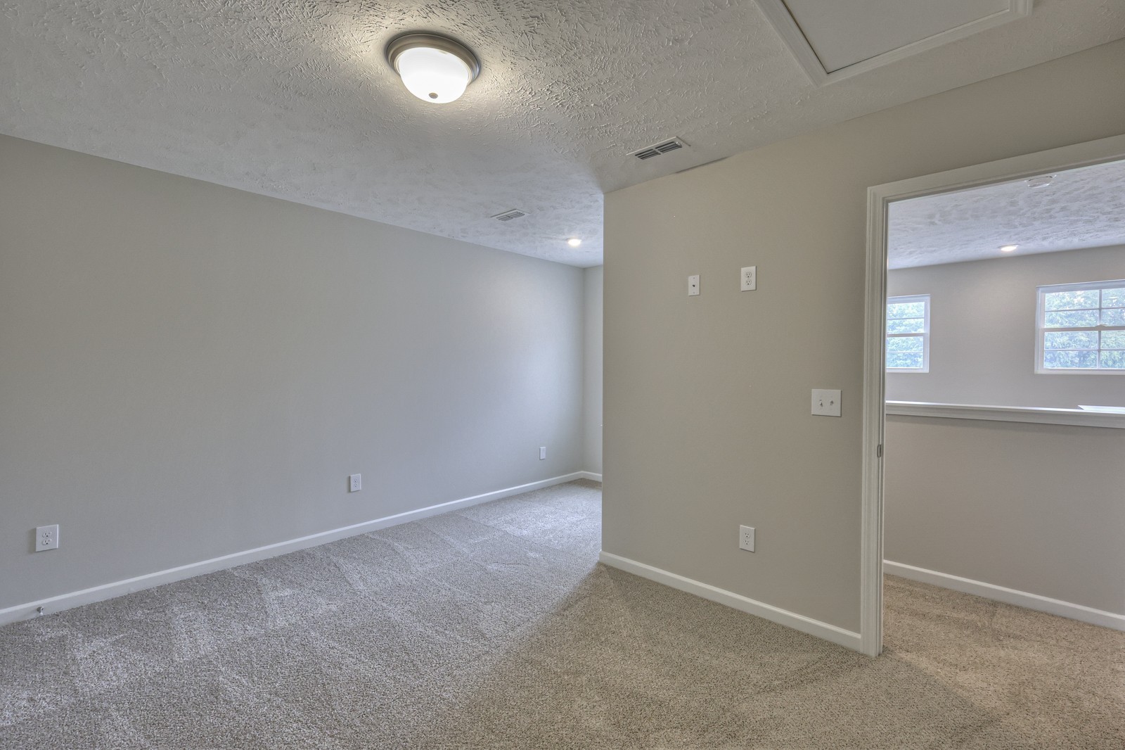113 Creek Wood Road Manchester, TN 37355 - Photo 25 of 37 an empty room with windows and entrance