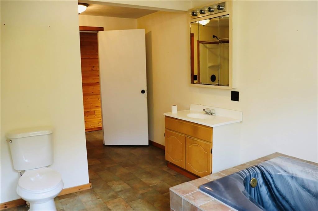 242 Sugar Run Road Waynesburg, PA 15370 - Photo 15 of 21