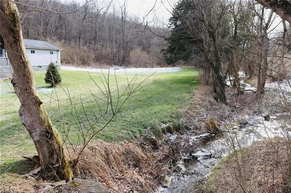 $172,900 | 242 Sugar Run Road, Waynesburg, PA 15370