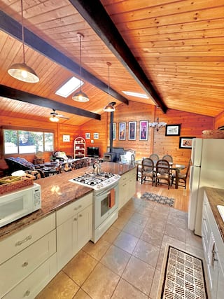 19-4318 Haunani Road Volcano, HI 96785 - Photo 4 of 21