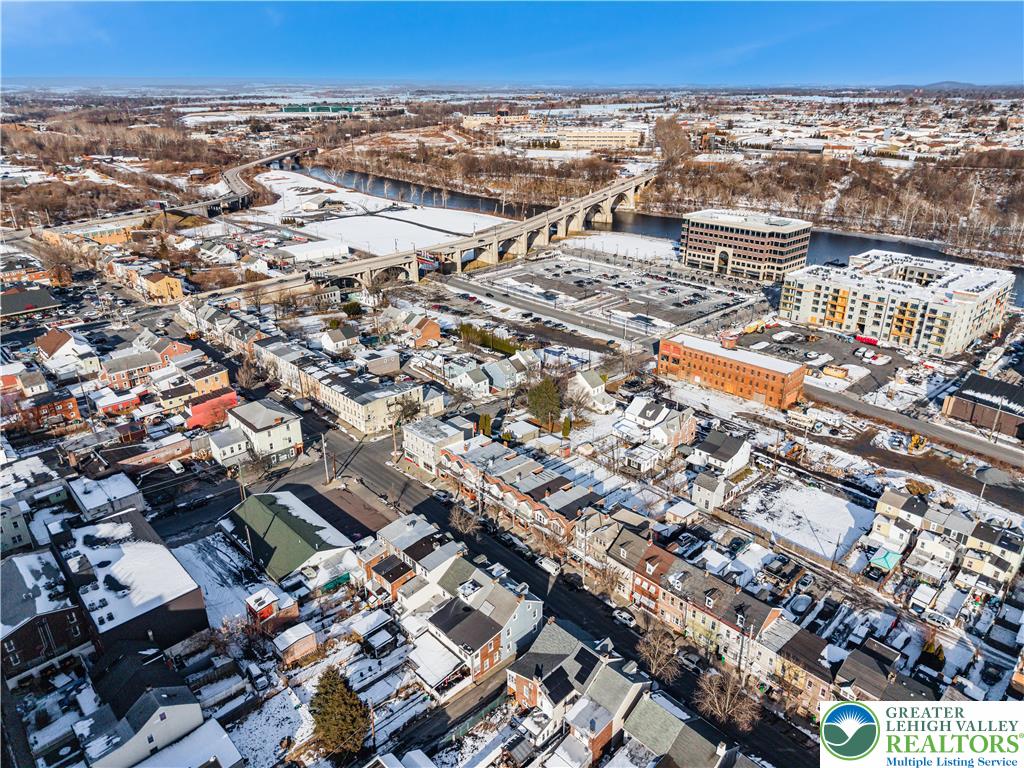 535 North Front Street Allentown, PA 18102 - Photo 24 of 51 an aerial view of multiple house