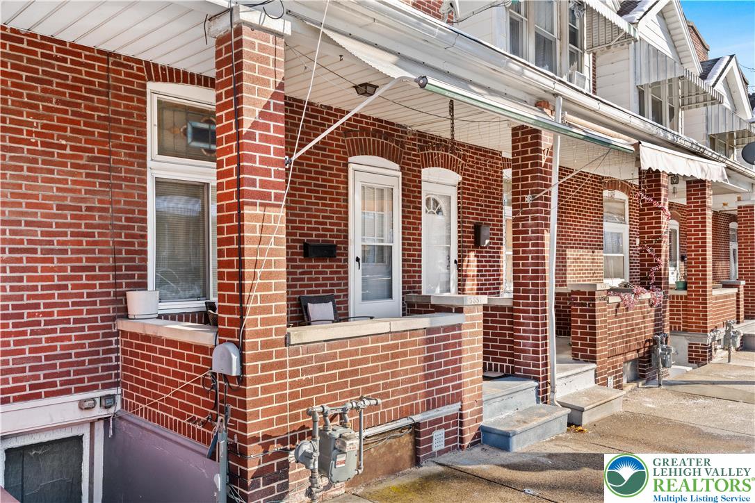 535 North Front Street Allentown, PA 18102 - Photo 9 of 51 a front view of a building