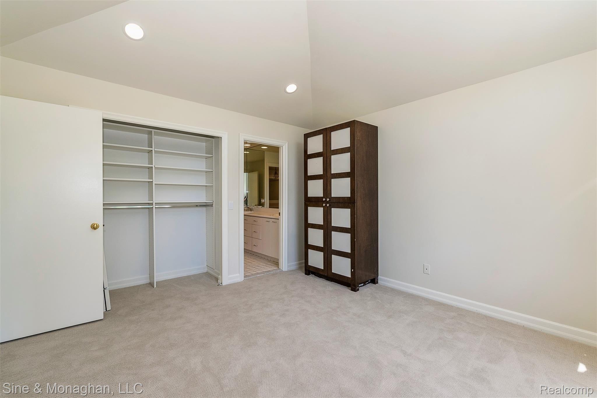 855 Rivenoak Street Birmingham, MI 48009 - Photo 39 of 55 DSC_6764.jpg