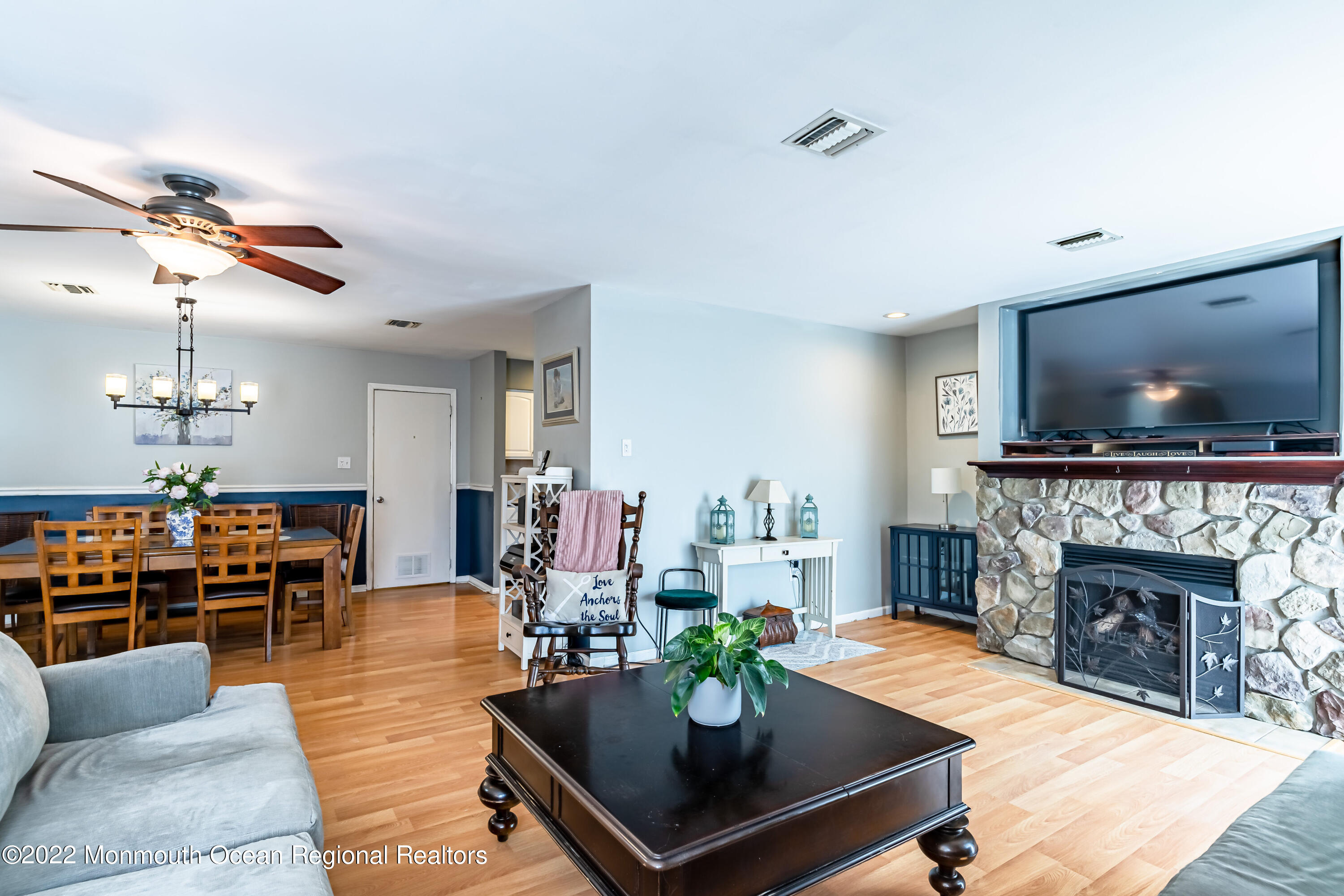 161 Dolphin Road Manahawkin, NJ 08050 - Photo 5 of 29 161 dolphin109-012-016-4200x2801