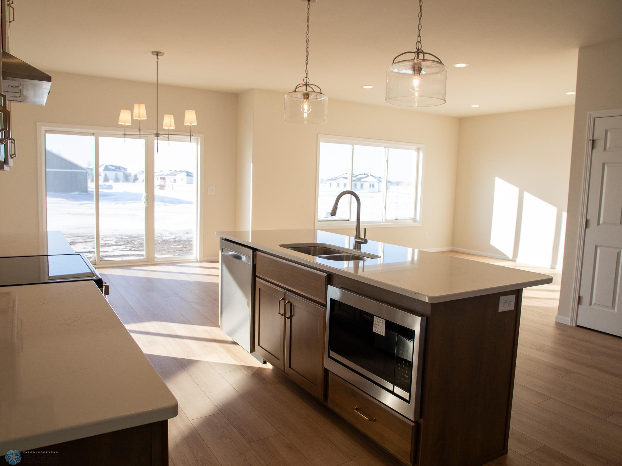 302 Neuman Boulevard Colfax, ND 58018 - Photo 14 of 38