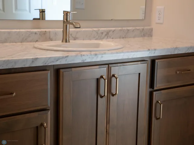 $598,499 | 302 Neuman Boulevard, Colfax, ND 58018