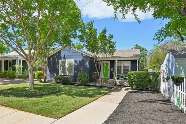 $400,000 | 2716 Wayside Avenue, Fort Worth, TX 76110