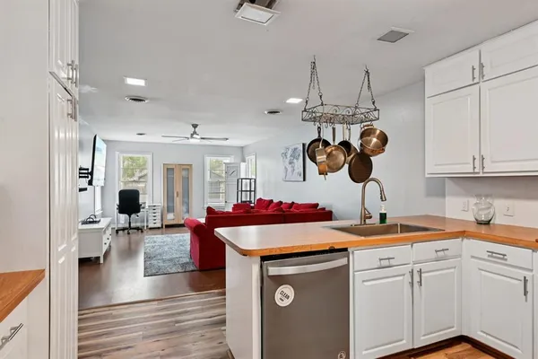 $400,000 | 2716 Wayside Avenue, Fort Worth, TX 76110