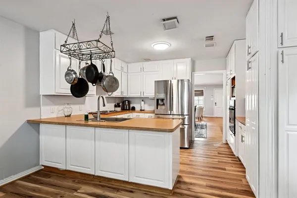 $400,000 | 2716 Wayside Avenue, Fort Worth, TX 76110