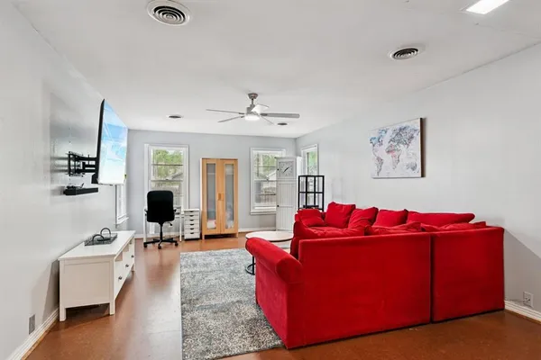 $400,000 | 2716 Wayside Avenue, Fort Worth, TX 76110