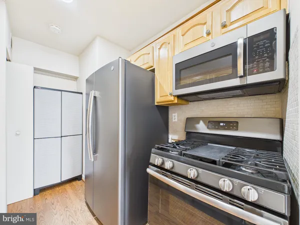$195,000 | 3701 5th Street South, Unit 406, Arlington, VA 22204