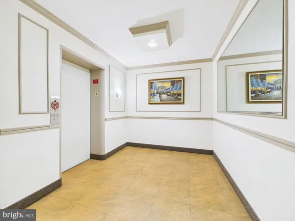 $195,000 | 3701 5th Street South, Unit 406, Arlington, VA 22204