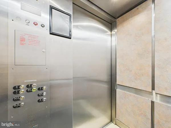 $195,000 | 3701 5th Street South, Unit 406, Arlington, VA 22204