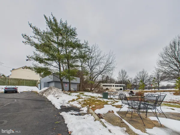 $195,000 | 3701 5th Street South, Unit 406, Arlington, VA 22204
