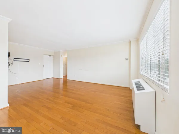 $195,000 | 3701 5th Street South, Unit 406, Arlington, VA 22204