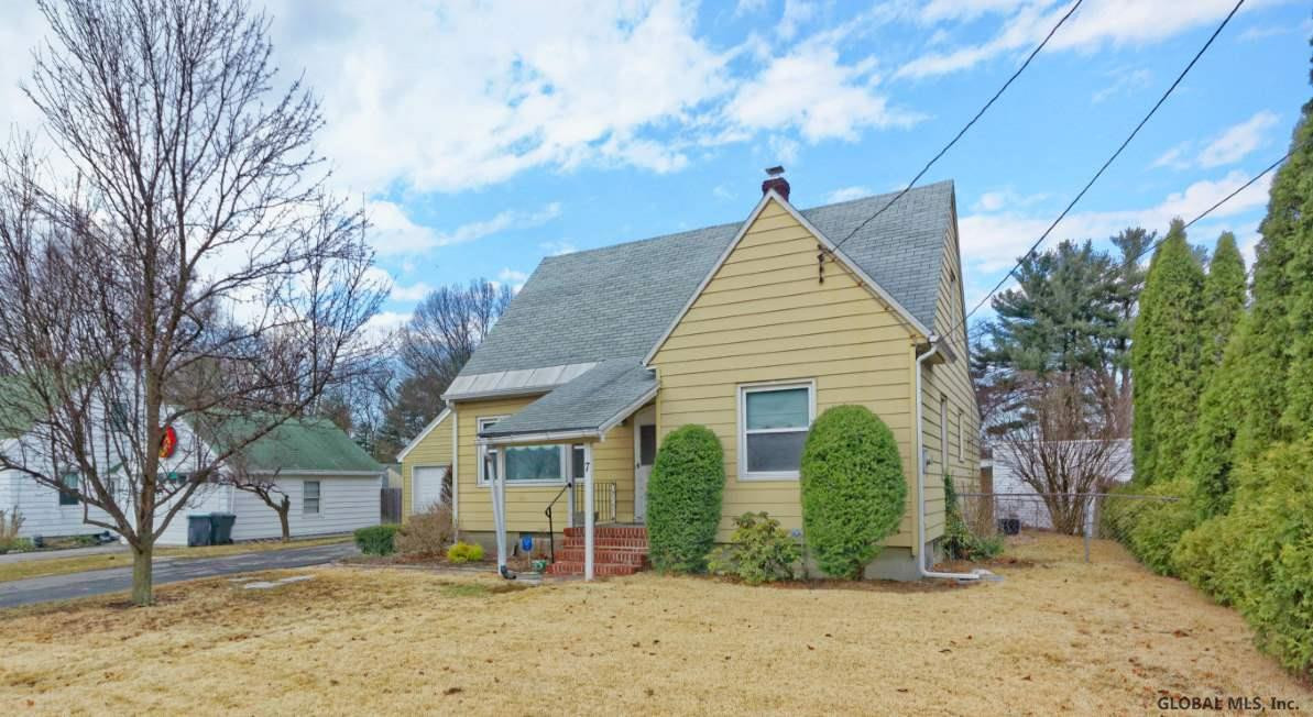 7 Nolan Road Colonie, NY 12205 - Photo 2 of 38 Photo 2