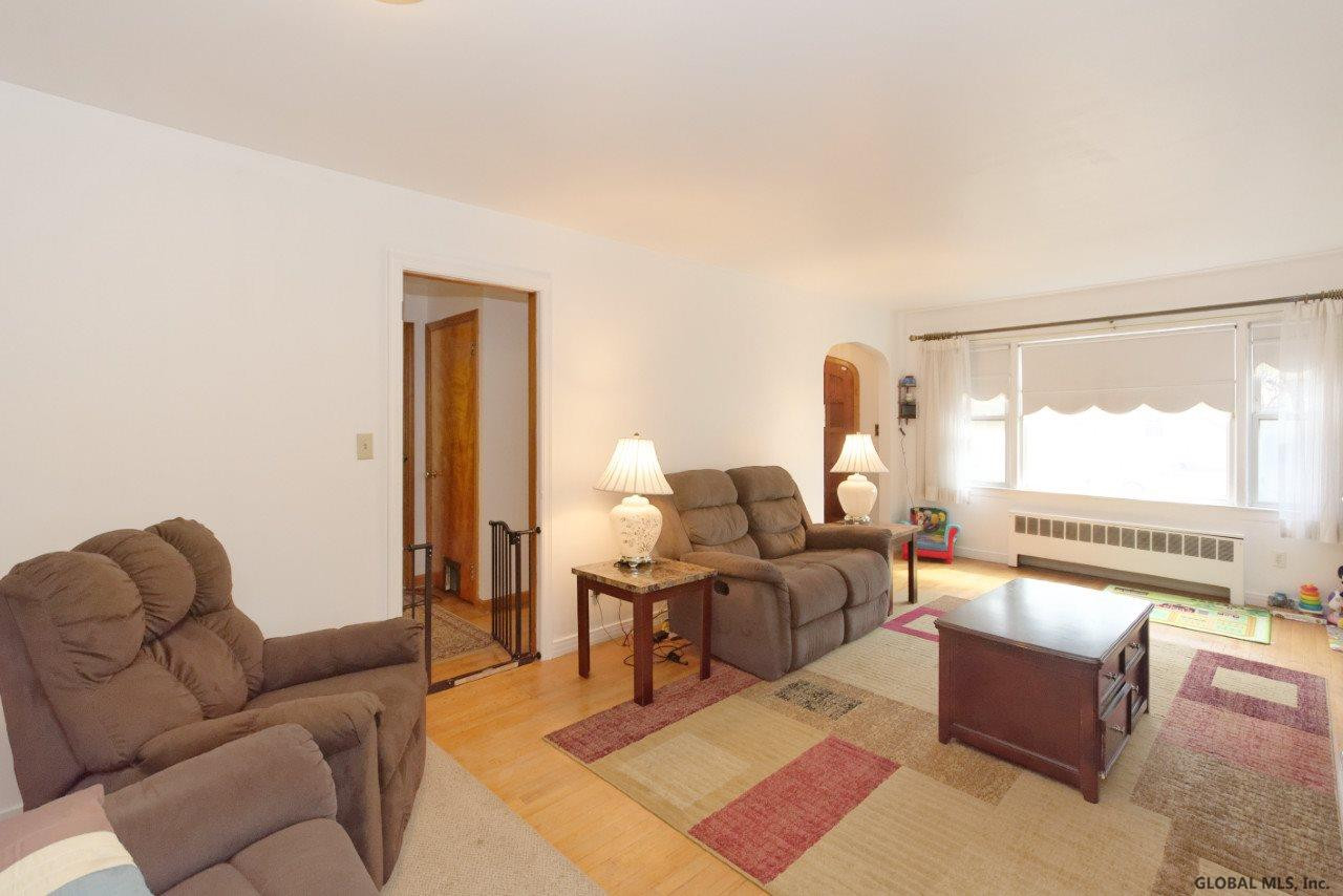7 Nolan Road Colonie, NY 12205 - Photo 6 of 38 Photo 6