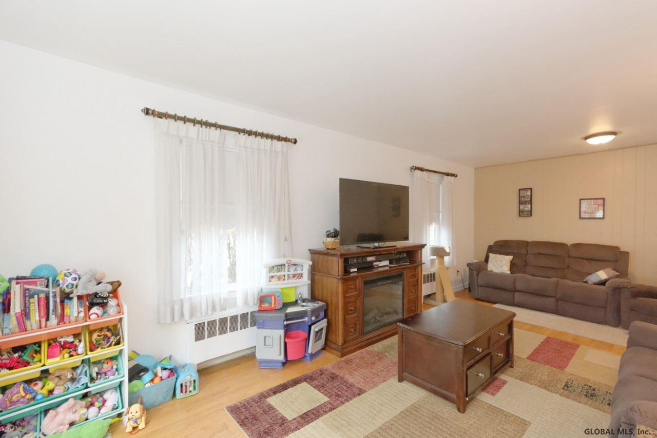 7 Nolan Road Colonie, NY 12205 - Photo 7 of 38 Photo 7
