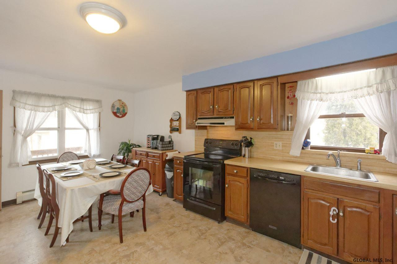 7 Nolan Road Colonie, NY 12205 - Photo 10 of 38 Photo 10