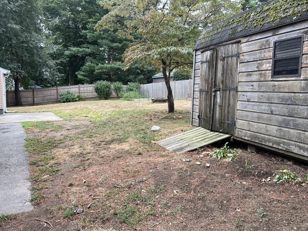 21 Sargent Street Beverly, MA 01915 - Photo 12 of 13