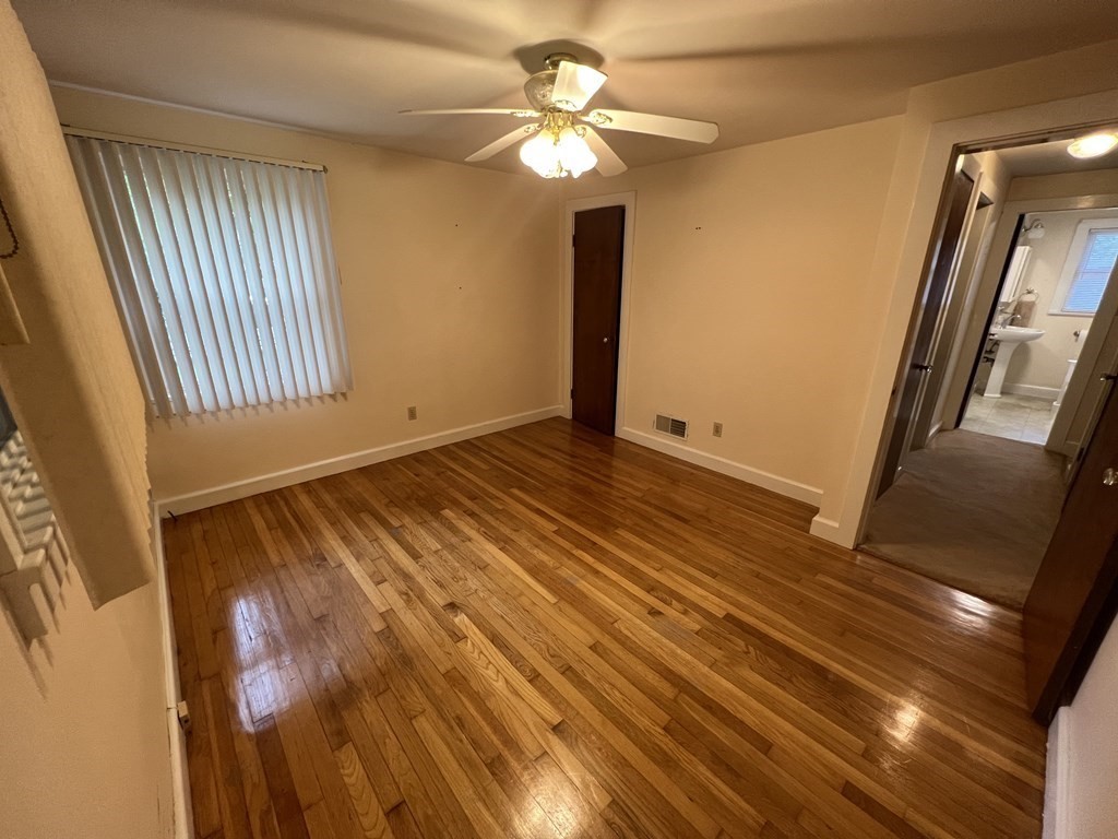 21 Sargent Street Beverly, MA 01915 - Photo 8 of 13