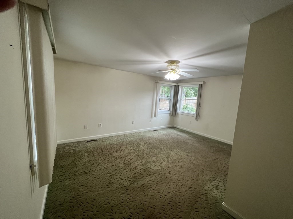 21 Sargent Street Beverly, MA 01915 - Photo 9 of 13