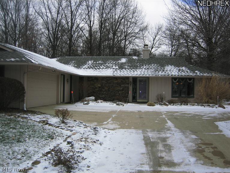 10734 Gate Post Road Strongsville, OH 44149 - Photo 1 of 25 Gallery Image 1