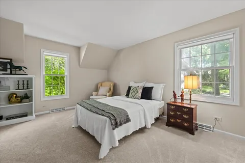 $785,000 | 14 Bristol Court, Lincolnshire, IL 60069