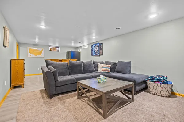 $274,900 | 909 West Weiland Avenue, Appleton, WI 54914