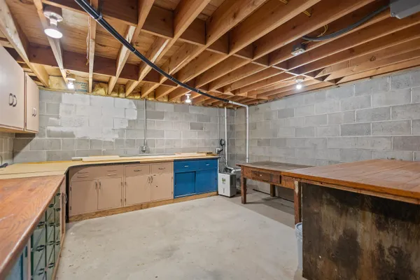$274,900 | 909 West Weiland Avenue, Appleton, WI 54914