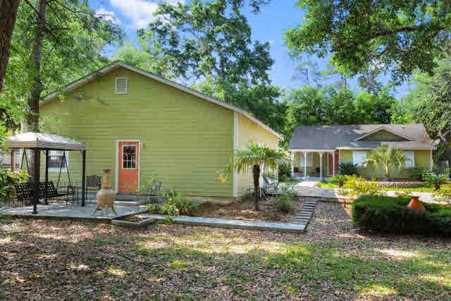 28583 Lee Avenue Orange Beach, AL 36561 - Photo 9 of 10 Double Garage Apt