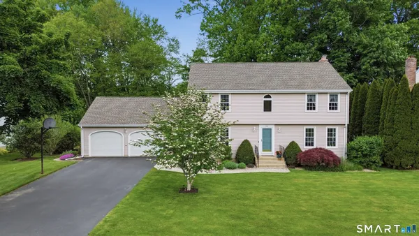 $589,900 | 480 Quarry Brook Drive, South Windsor, CT 06074