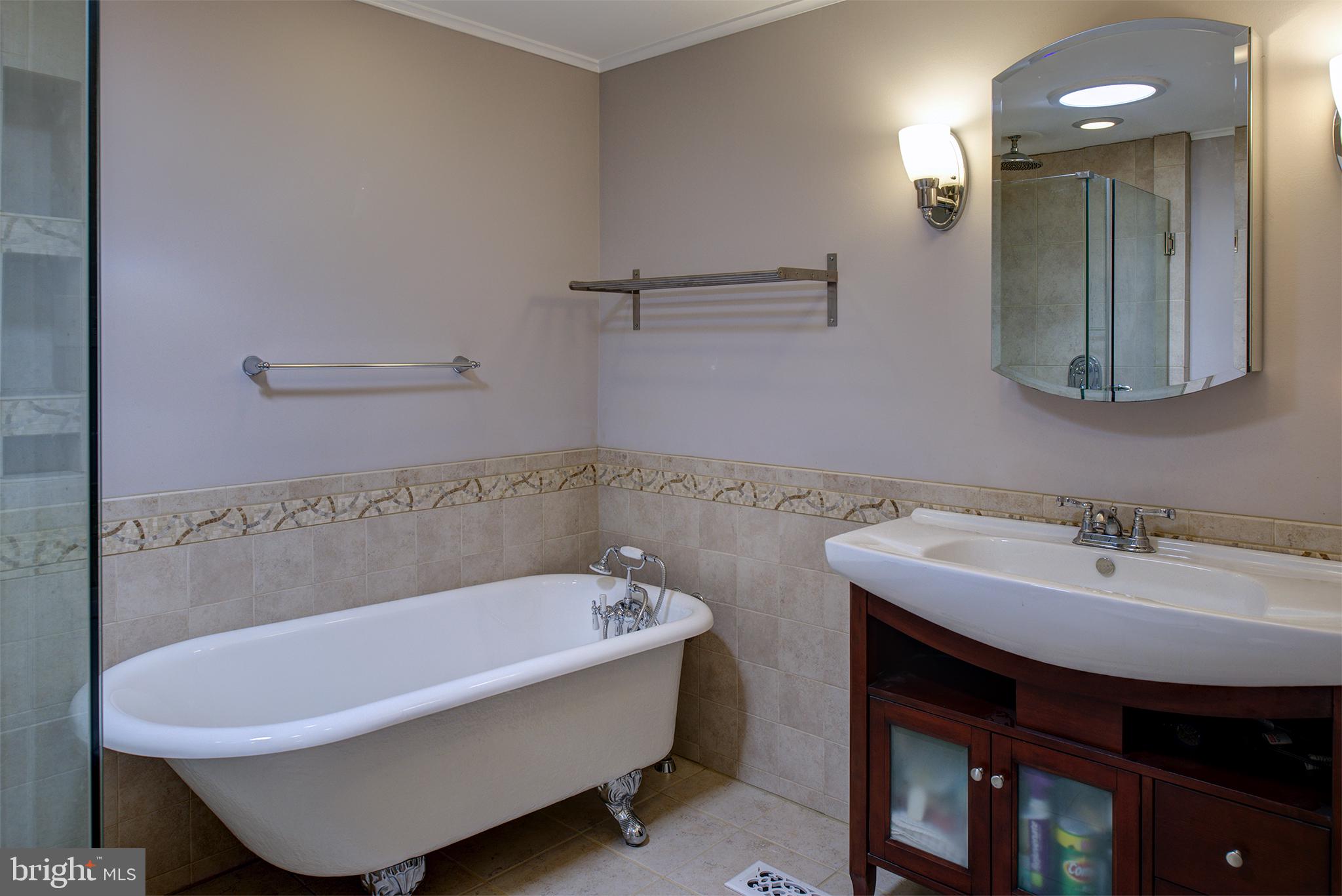 2287 Dosinia Court Reston, VA 20191 - Photo 22 of 34 Gallery Image 22