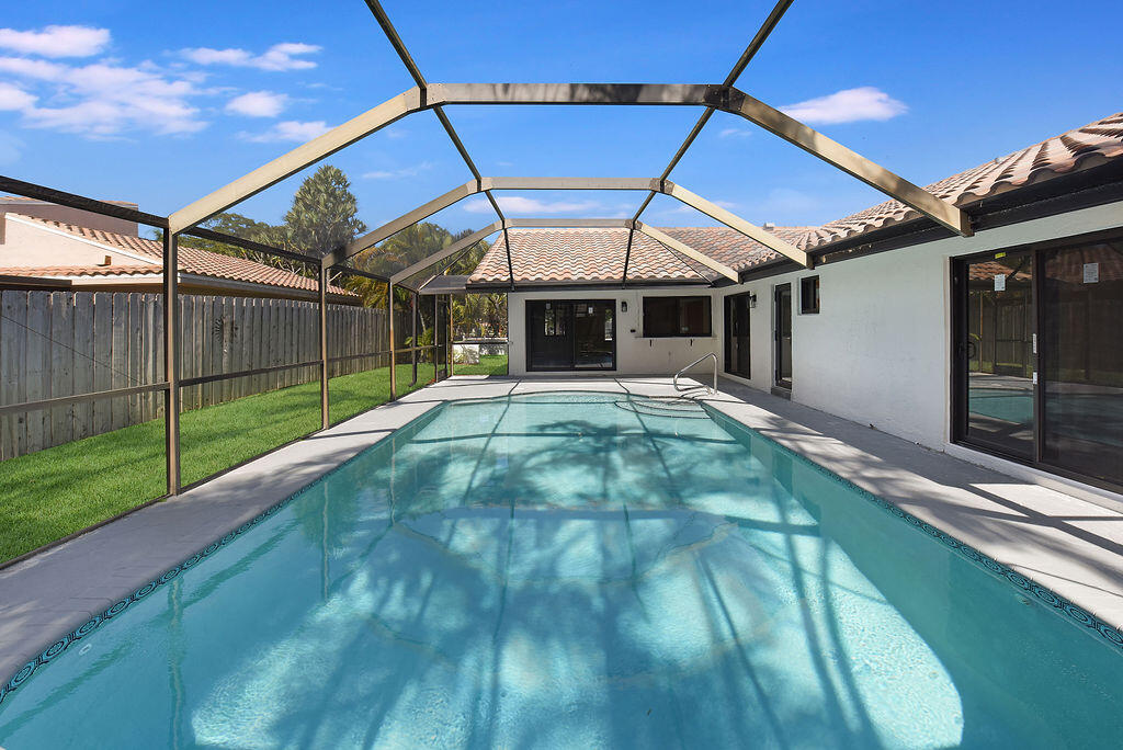 7230 Northwest 4th Avenue Boca Raton, FL 33487 - Photo 11 of 49 AIP_3323