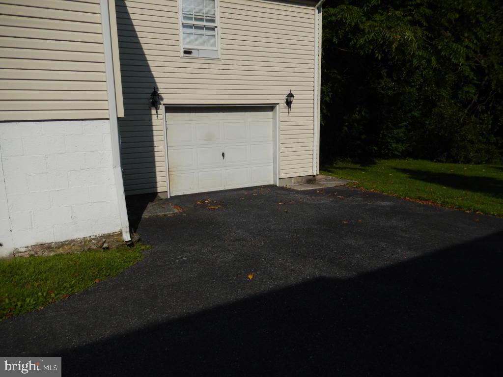 2390 Quarry Road Lebanon, PA 17046 - Photo 13 of 15 Gallery Image 13