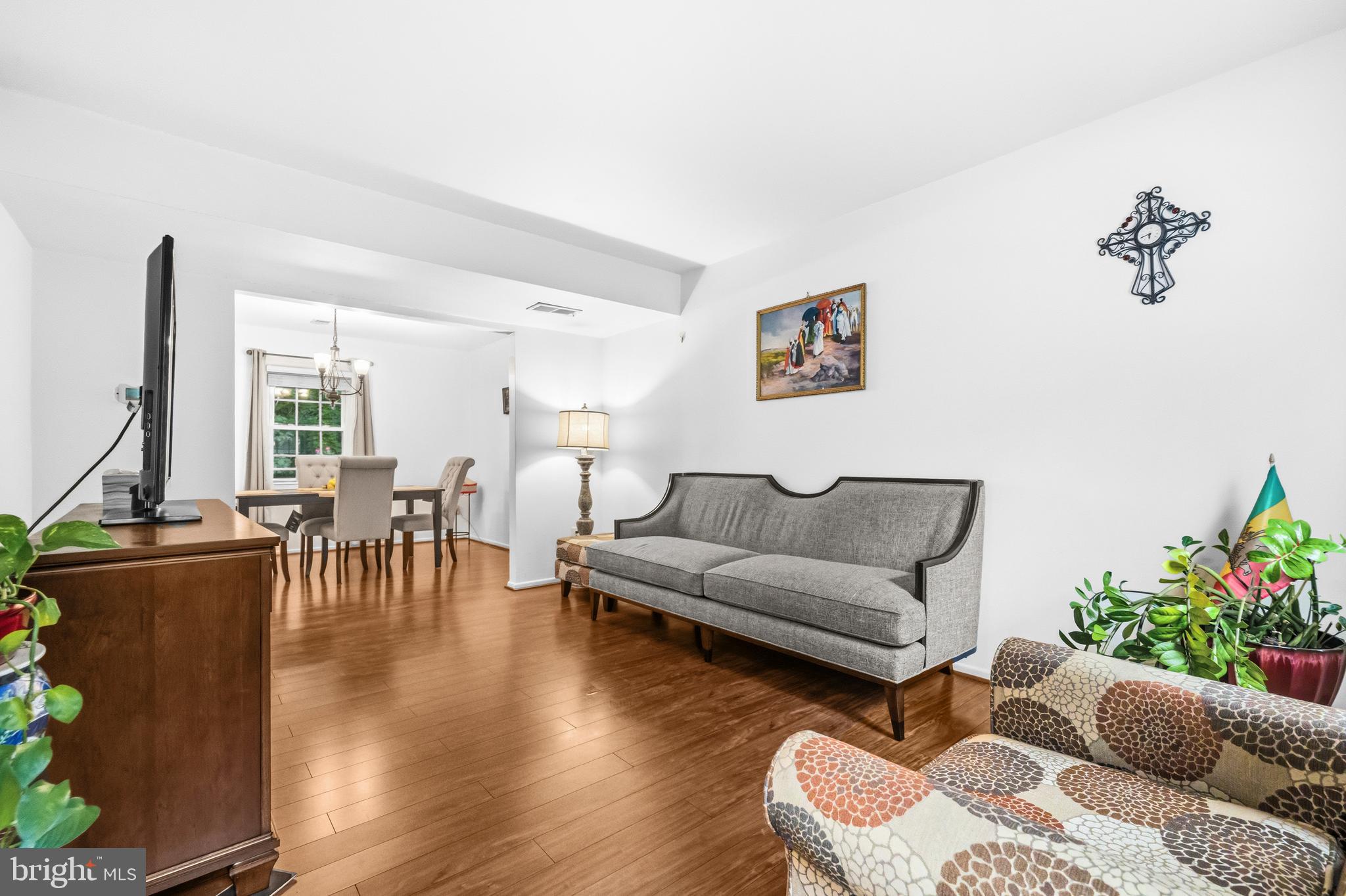 7730 Brandeis Way Springfield, VA 22153 - Photo 6 of 35