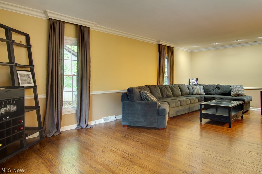 2390 Amesbury Road Akron, OH 44313 - Photo 7 of 29