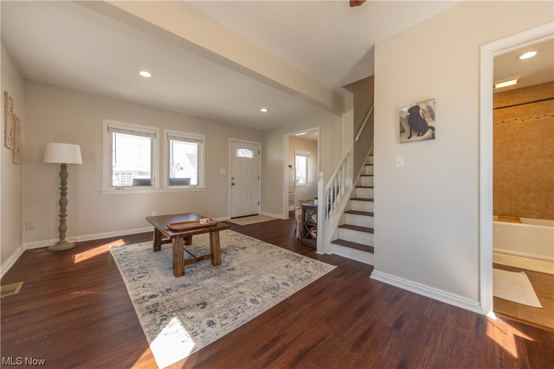 1603 Roselawn Road Cleveland, OH 44124 - Photo 6 of 35 Gallery Image 6