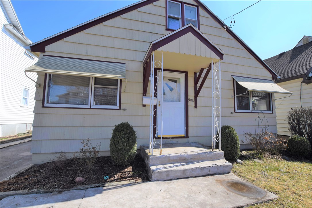 508 Grant Street East Rochester, NY 14445 - Photo 2 of 26