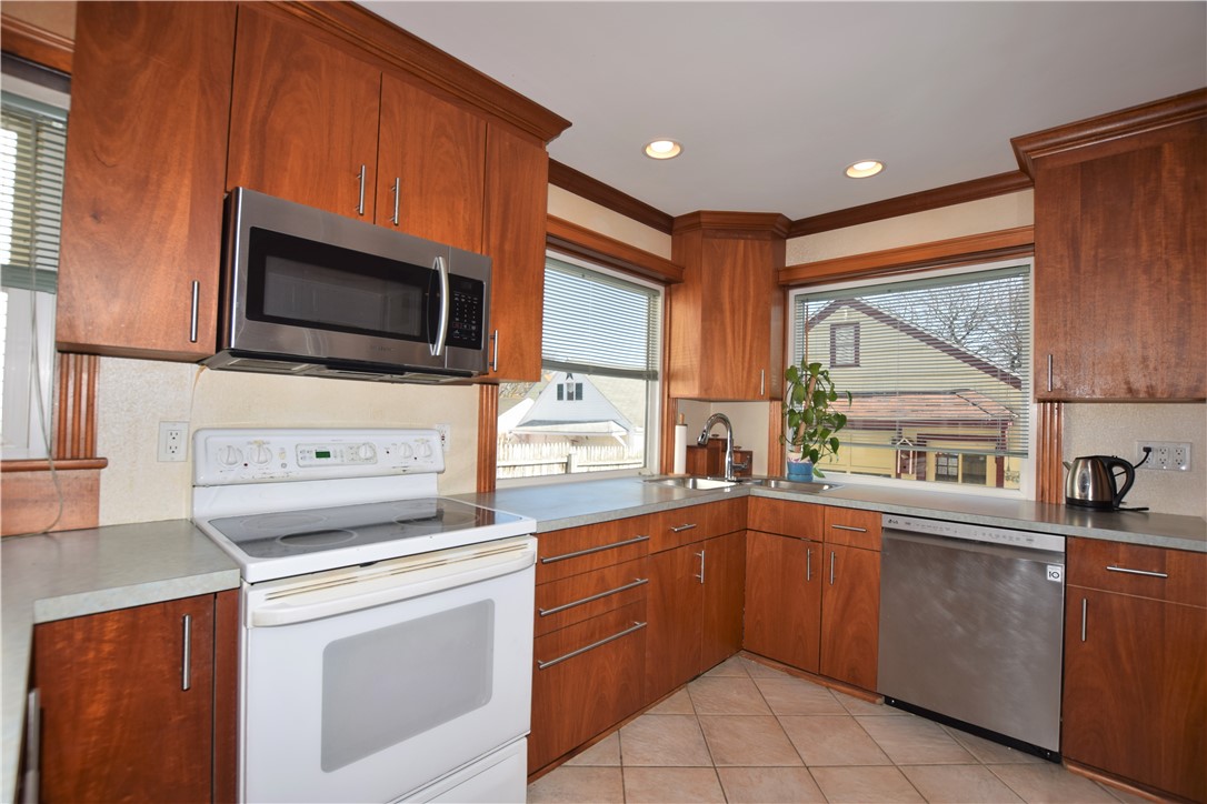 508 Grant Street East Rochester, NY 14445 - Photo 7 of 26