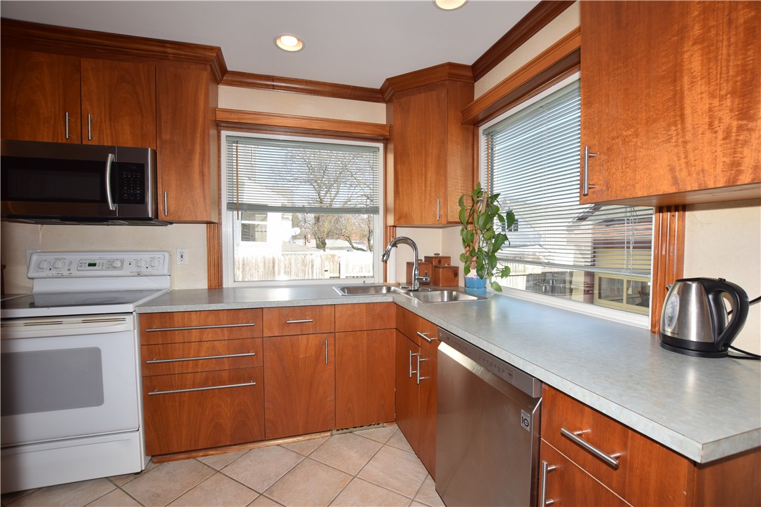 508 Grant Street East Rochester, NY 14445 - Photo 9 of 26