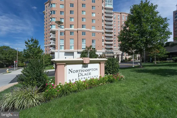 $2,800 | 3101 North Hampton Drive, Unit 412, Alexandria, VA 22302