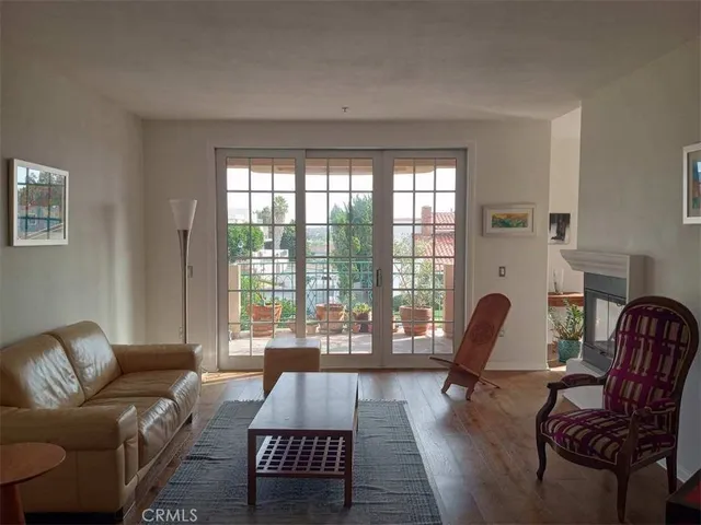 $4,199 | 5142 Warner Avenue, Unit 205, Huntington Beach, CA 92649