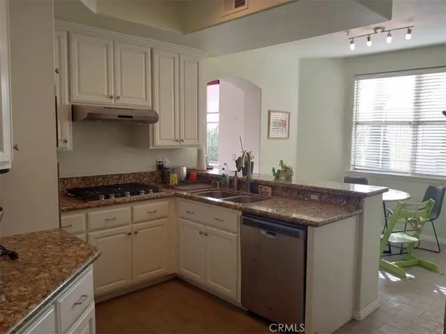 $4,199 | 5142 Warner Avenue, Unit 205, Huntington Beach, CA 92649