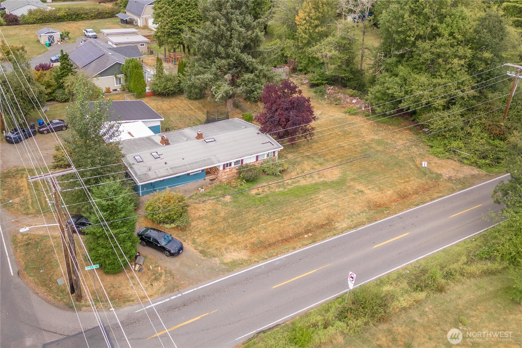 3630 Wiggins Road Southeast Olympia, WA 98501 - Photo 3 of 37 Gallery Image 3