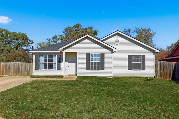 $230,000 | 1709 Red Oak Court, Denton, TX 76209