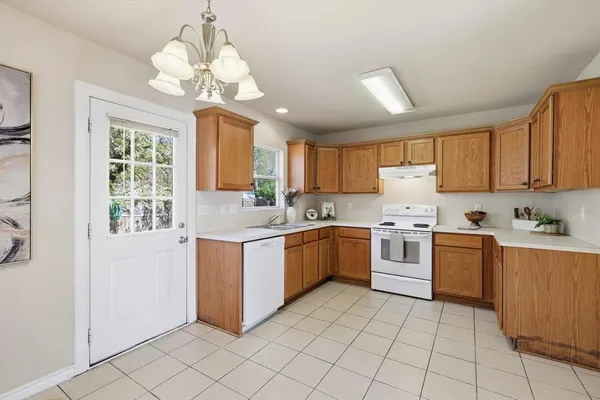 $230,000 | 1709 Red Oak Court, Denton, TX 76209