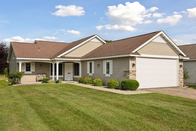 $295,000 | 6542 Riverwood Lane, Brooklyn Center, MN 55430