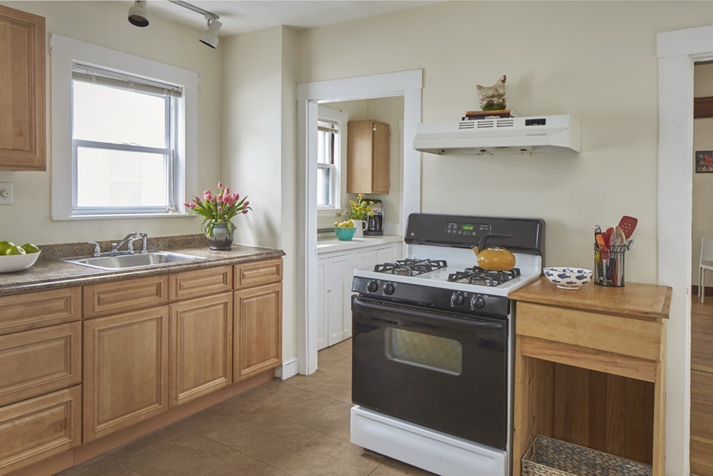 45-47 Governor Winthrop Road Somerville, MA 02145 - Photo 10 of 16 Gallery Image 10